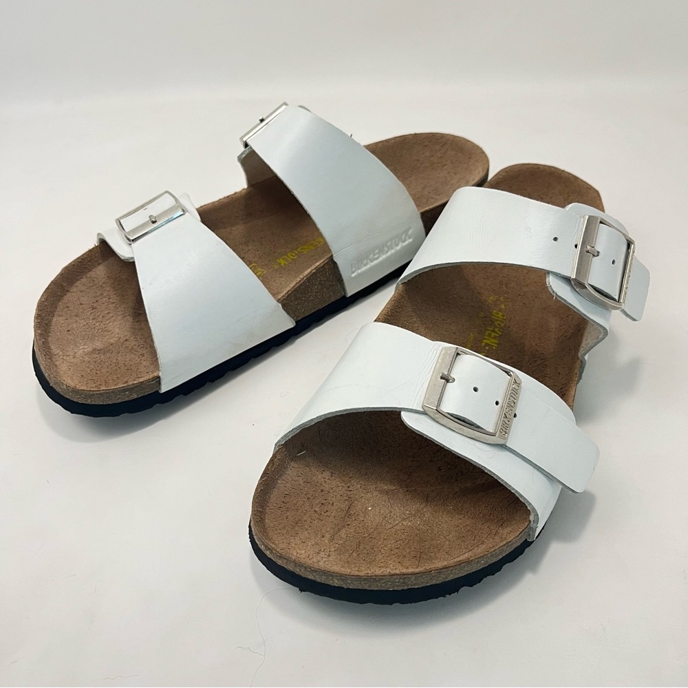 Birkenstock Sydney white slides
